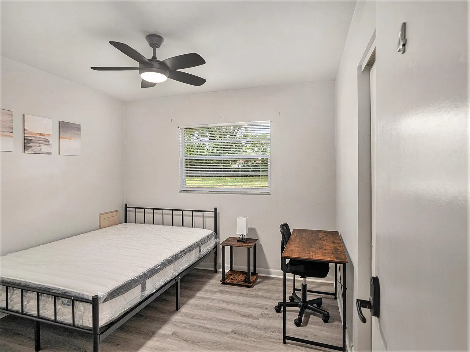 4 bed, 2.0 bath, 1886 sqft, $866 — Photo 2
