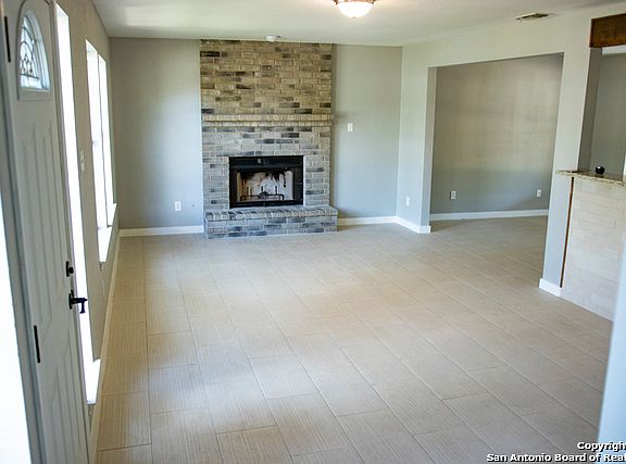 2nd image of 11639 Creston