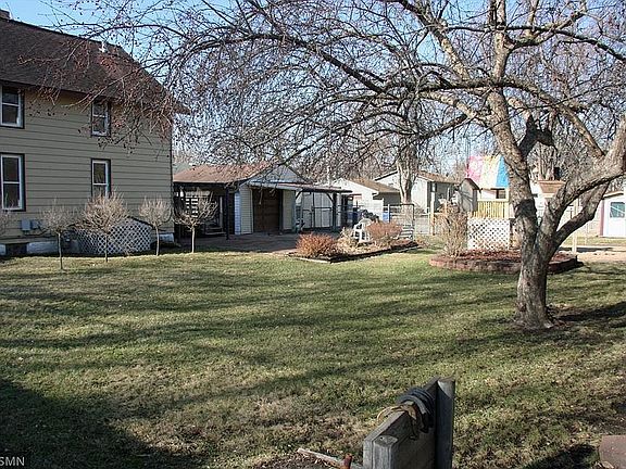 2nd image of 217 30th Ave N