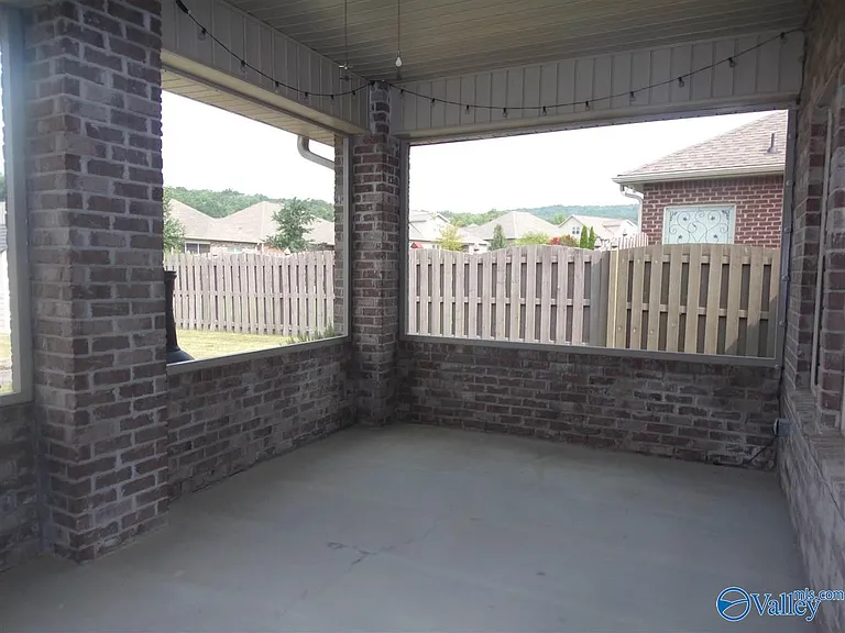 12616 Holstein Ln — Photo 14