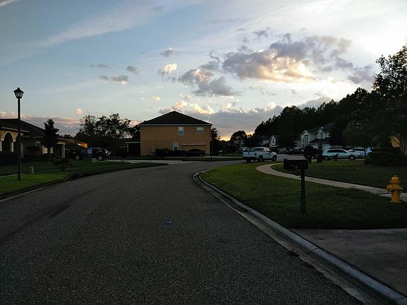 4th image of 4119 Sherman Hills Pkwy W
