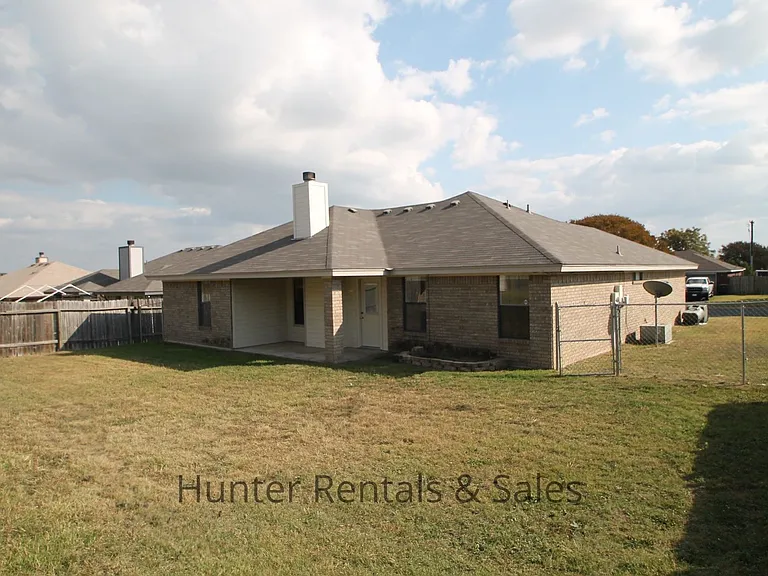 4705 Fawn Dr — Photo 26