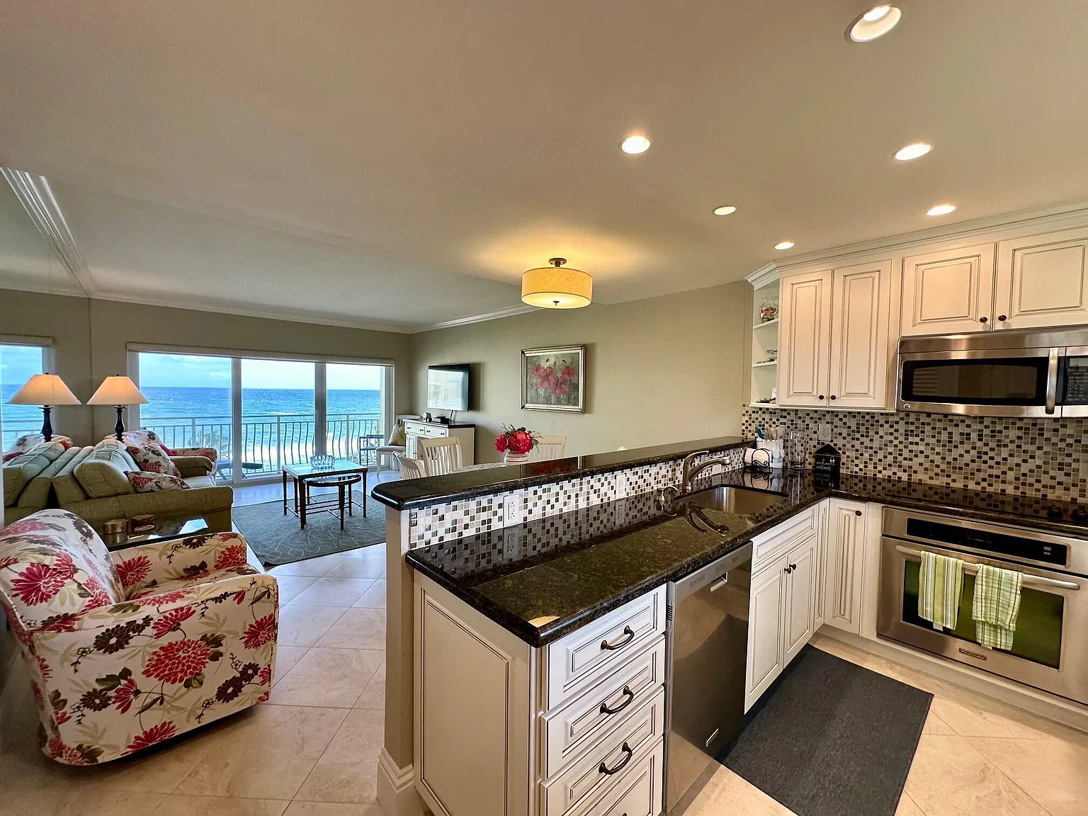 2 bed, 2.0 bath, 1130 sqft, $6,700 — Photo 1