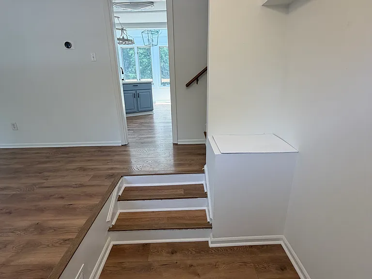 337 E Millbrook Rd — Photo 5