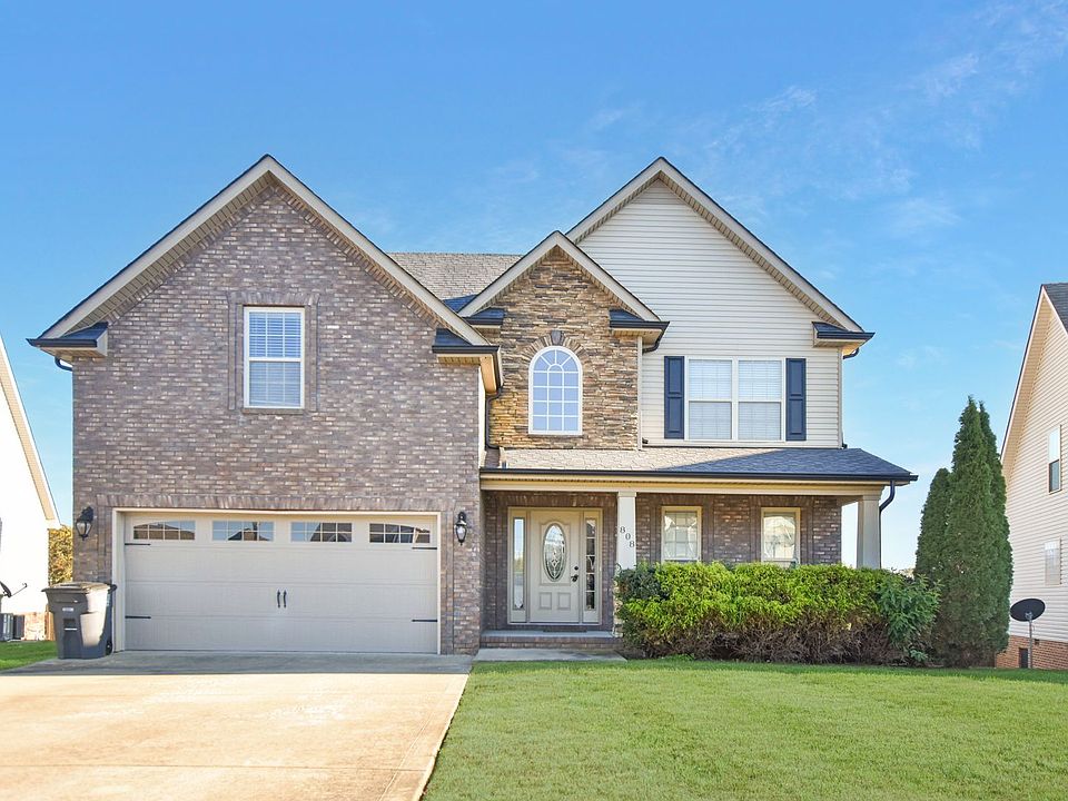 1st image of 808 Carousel Ct