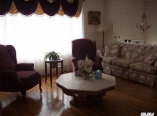 1548 N Jerusalem Rd, North Merrick, NY 11566