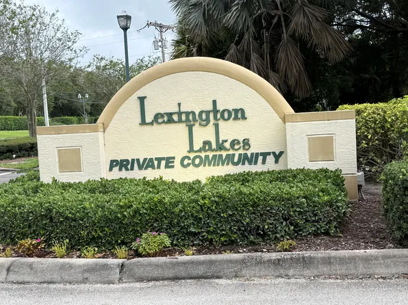 1571 SE Hampshire Way, Stuart, FL