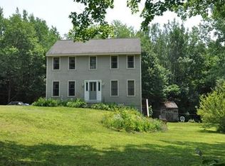 8 Sheldon Rd, Barre, MA 01005