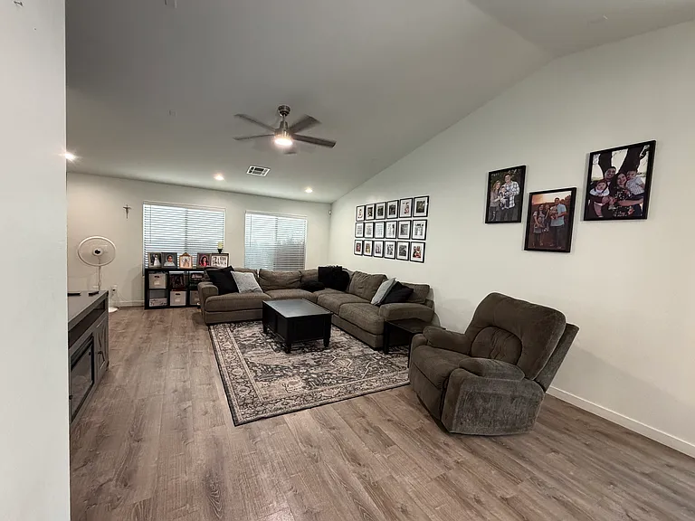 1360 W Belmont Red Trl — Photo 7