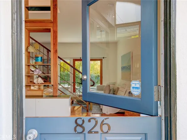826 7th St, Hermosa Beach, CA 90254