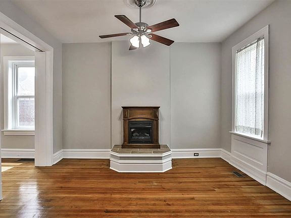 5th image of 3430 Missouri Ave