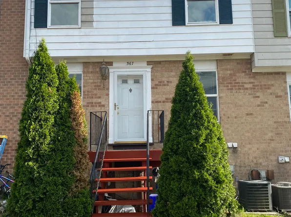 567 W Diamond Ave, Gaithersburg, MD 20877
