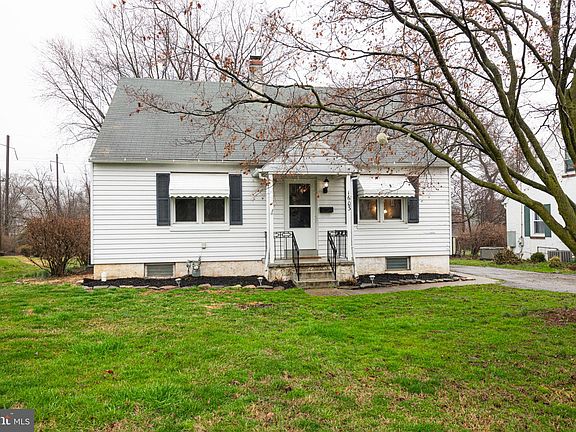 2nd image of 1603 Olive St
