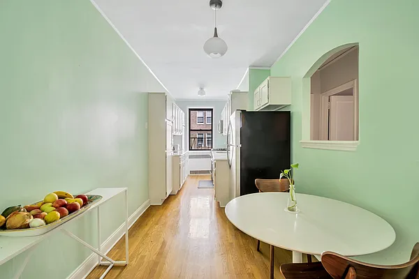 Sold by Compass | media 17