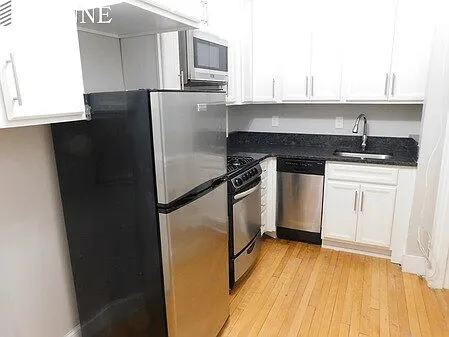 21 Chauncy St #4 — Photo 4