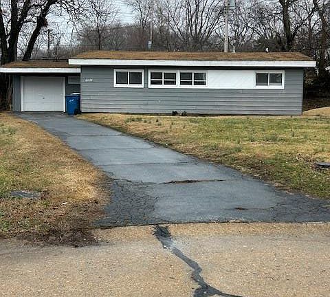 2nd image of 6826 Friarwood Dr