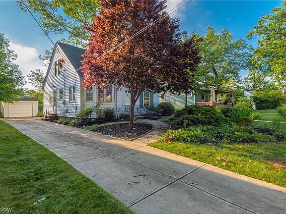 4th image of 607 Humiston Dr
