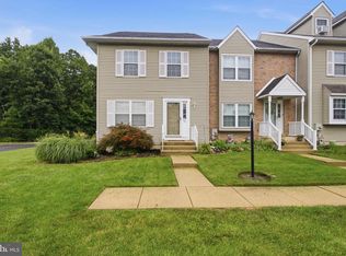 75 Louis James Ct #75, Aston, PA 19014
