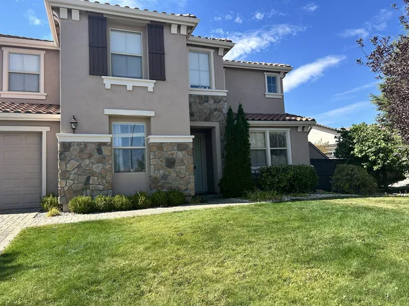 1095 S University Park Loop, Reno, NV 89512