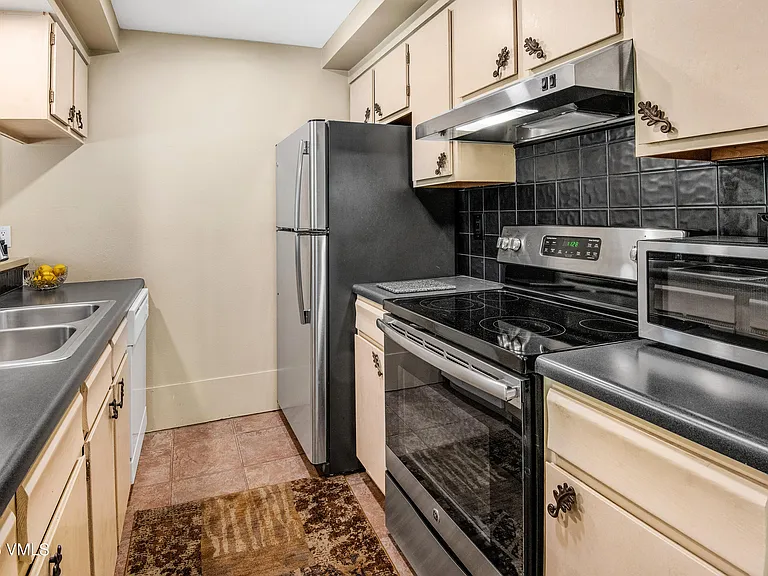 1650 Fallridge Rd #304 — Photo 15