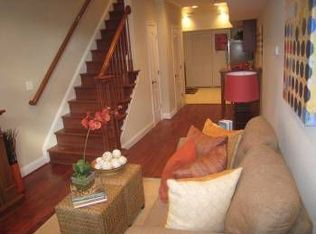 706 4th St SE, Washington, DC 20003