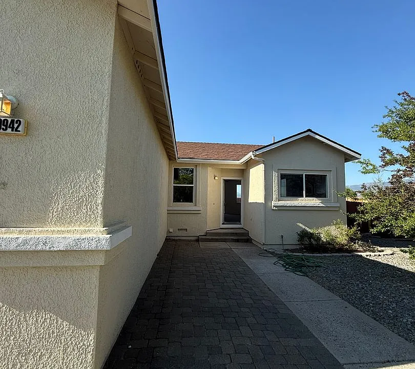 20942 White Rock Dr