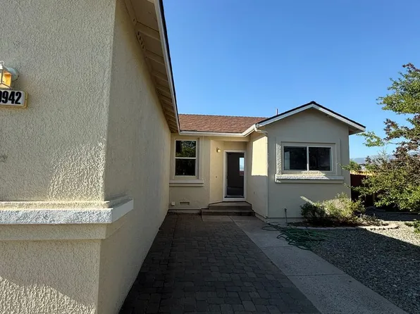 20942 White Rock Dr, Reno, NV 89508