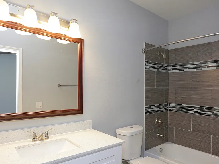 2608 Avenue K St #38 — Photo 27