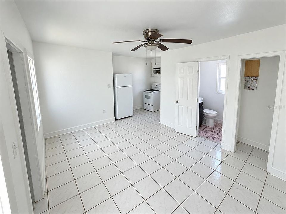 2nd image of 601 Corey Ave