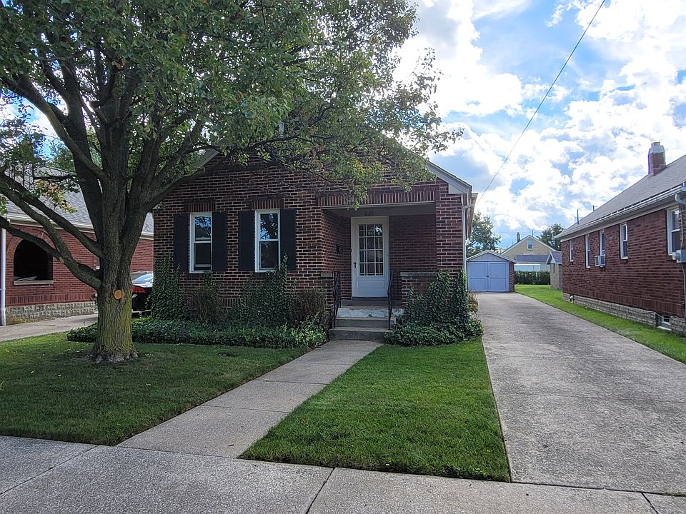 1st image of 825 W 33rd St