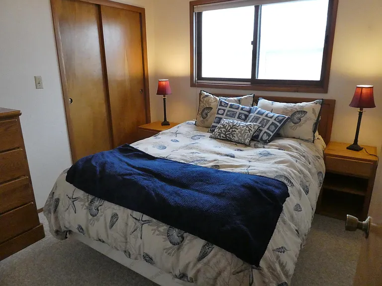 Bedroom #2, Queen bed.