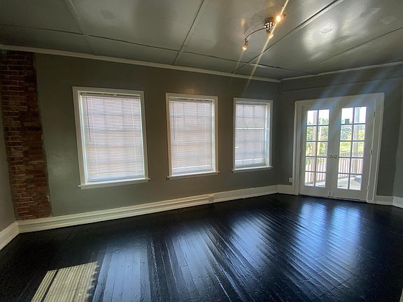 2nd image of 105 S Quincy Ave #4