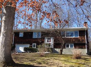 117 Lake Shore Rd, Putnam Valley, NY 10579