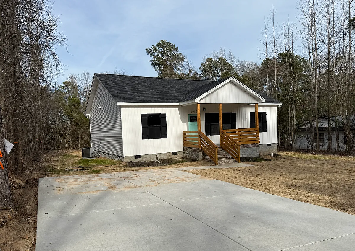 Building Photo - 6408 Bishop Ave