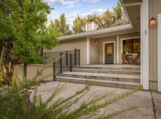 18001 Hummingbird Dr, Penn Valley, CA 95946