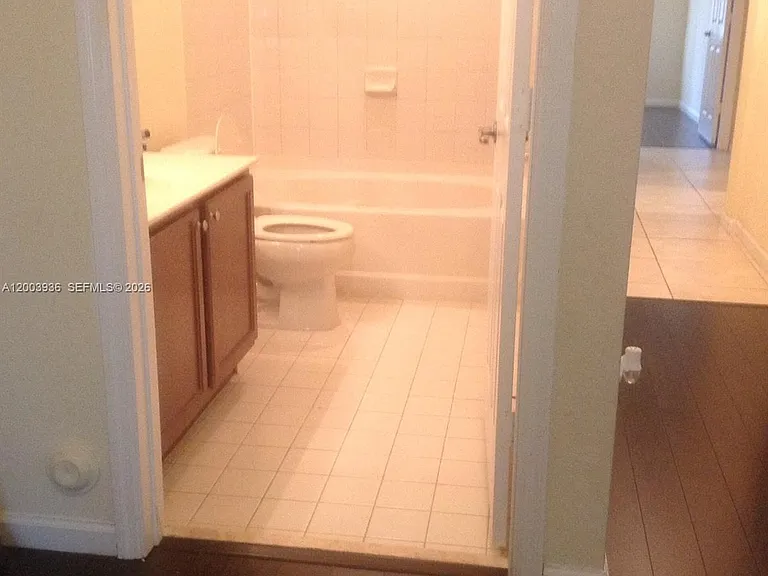 11401 NW 89th St #105 — Photo 10