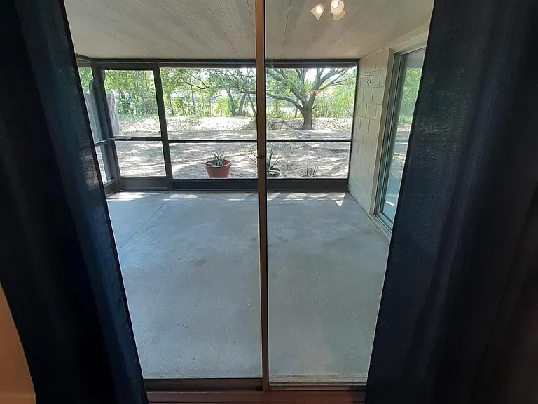 1811 Tarah Trace Dr — Photo 25