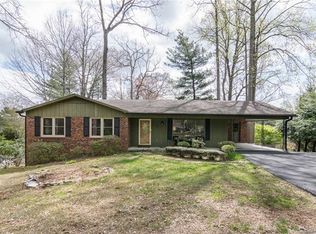 126 Azalea Way, Hendersonville, NC 28792