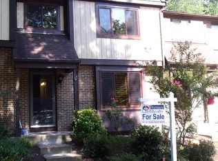 5829 Oak Ladder Ct, Burke, VA 22015