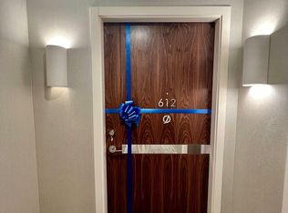 27 McMahon Dr #612, Toronto, ON M2K 0J2