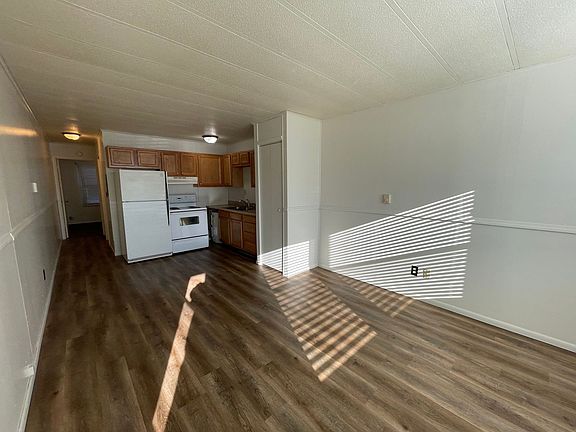 2nd image of 523 E Douglas St APT 2