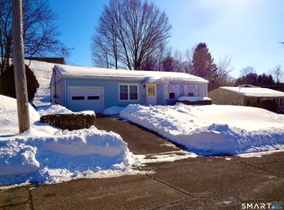 4 Beverly Drive, Ansonia, CT 06401