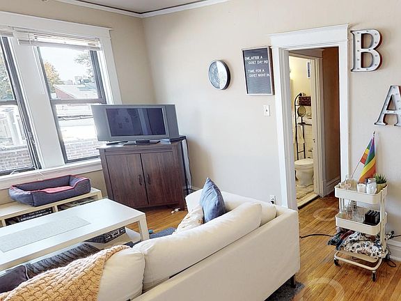 5th image of 4366 Maryland Ave #207