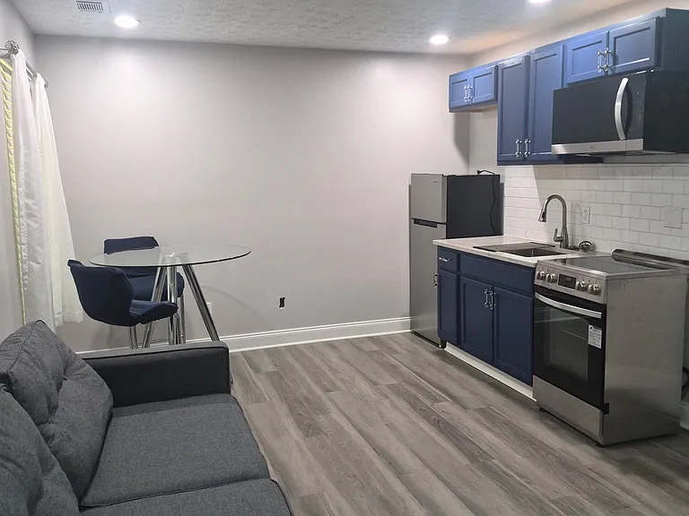 2475 Meredith Walk — Photo 14