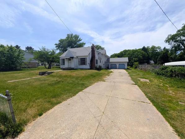 2854 Blake Rd, Portage, IN 46368