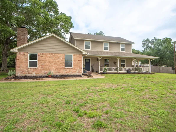 3000 Shadow Lawn St, Brenham, TX 77833