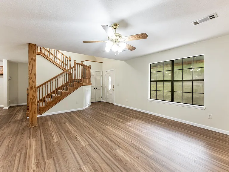 3660 Red Bud Ln — Photo 4