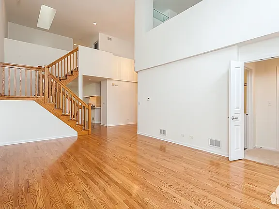 1451 N Milwaukee Ave — Photo 4