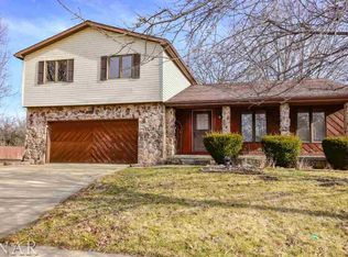 4784 Redbud Ct, Decatur, IL 62526