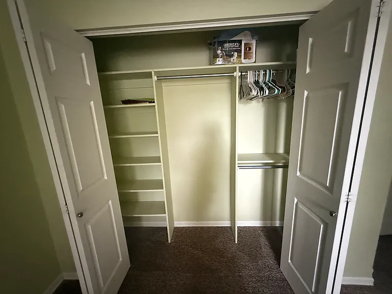 2307 S Best Rd — Photo 12